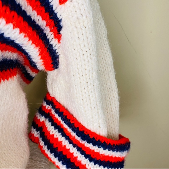 Vintage Crop Sweater - Picture 3 of 10